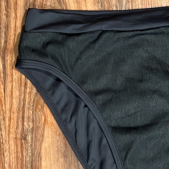 L*Space Frenchi Bottom Bitsy - Picture 7 of 12